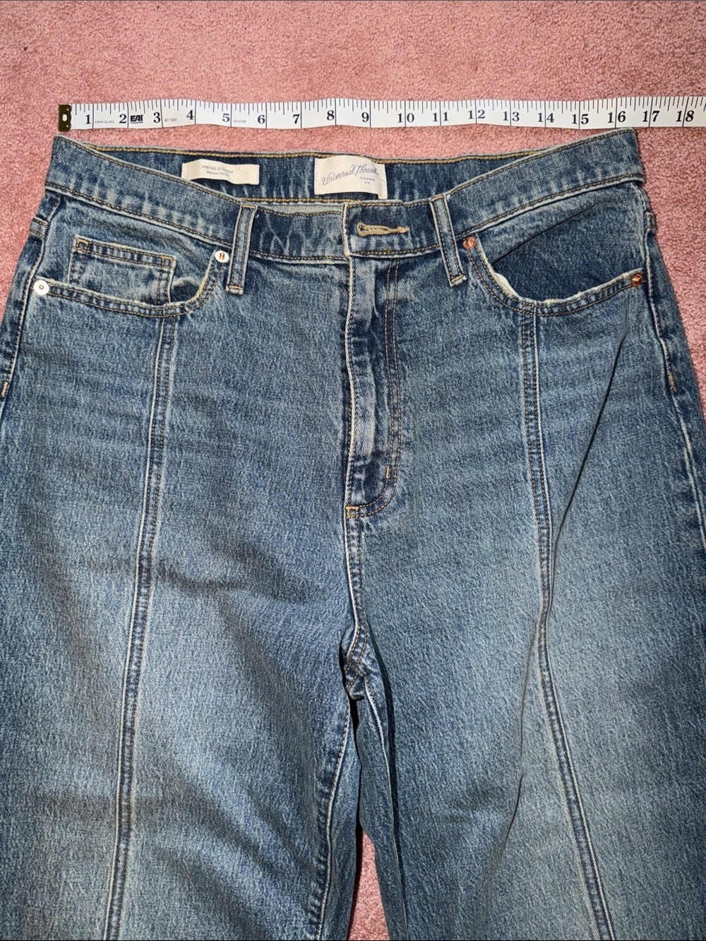 Universal Thread High-Rise Cropped Straight Leg Jeans in Dark Blue Wash - Picture 4 of 6